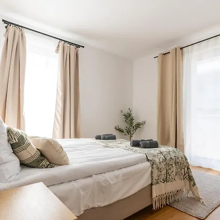 Marina Deluxe - Najwiekszy Na Marinie Widok Na Jezioro, Winda, 2 Balkony, Klima Appartamento *