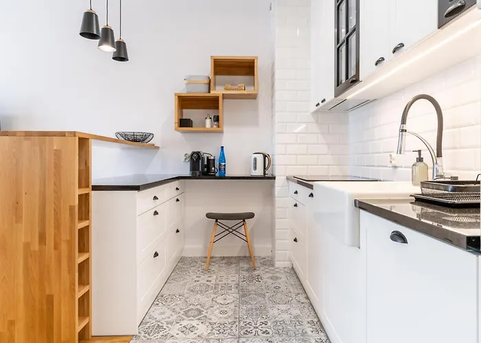 Apartment Marina Deluxe - Najwiekszy Na Marinie Widok Na Jezioro, Winda, 2 Balkony, Klima