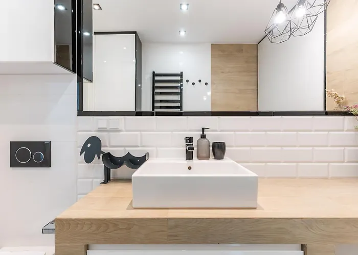 Marina Deluxe - Najwiekszy Na Marinie Widok Na Jezioro, Winda, 2 Balkony, Klima Apartment